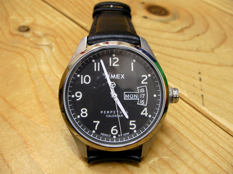 タイメックス　パーペチュアルカレンダー腕時計