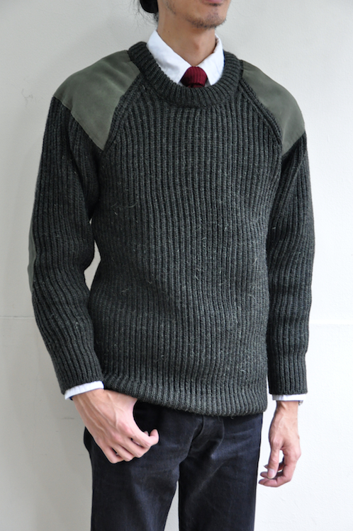 blacksheeppatchsweater4