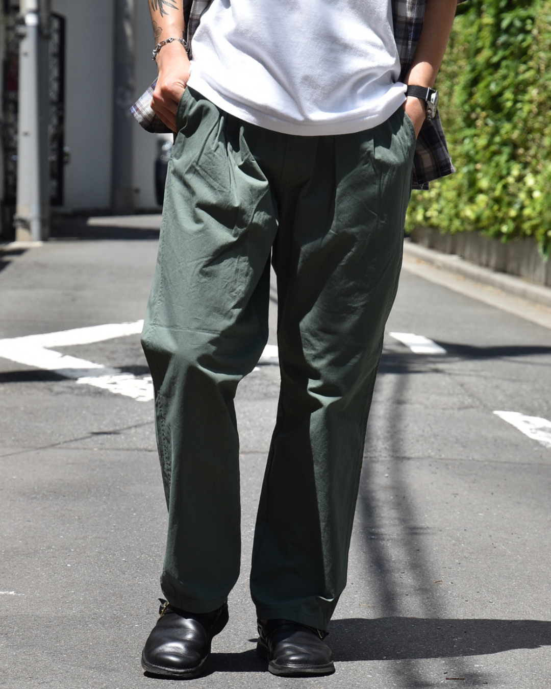 UNIVERSAL OVERALL CHILLPAN TAPERED Herringbone コーディネート