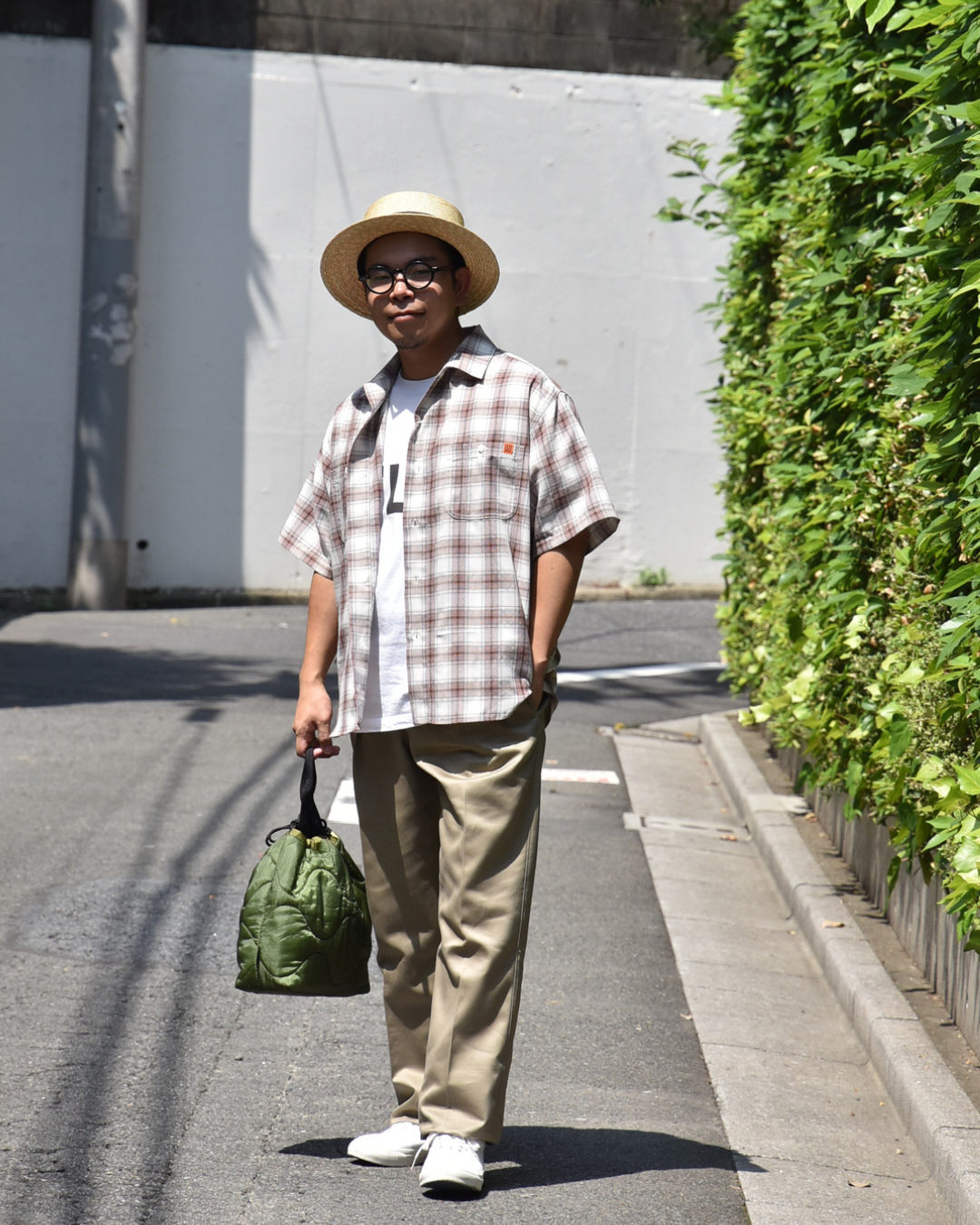 竹下によるWORN FREE FLY Teeのスタイリング